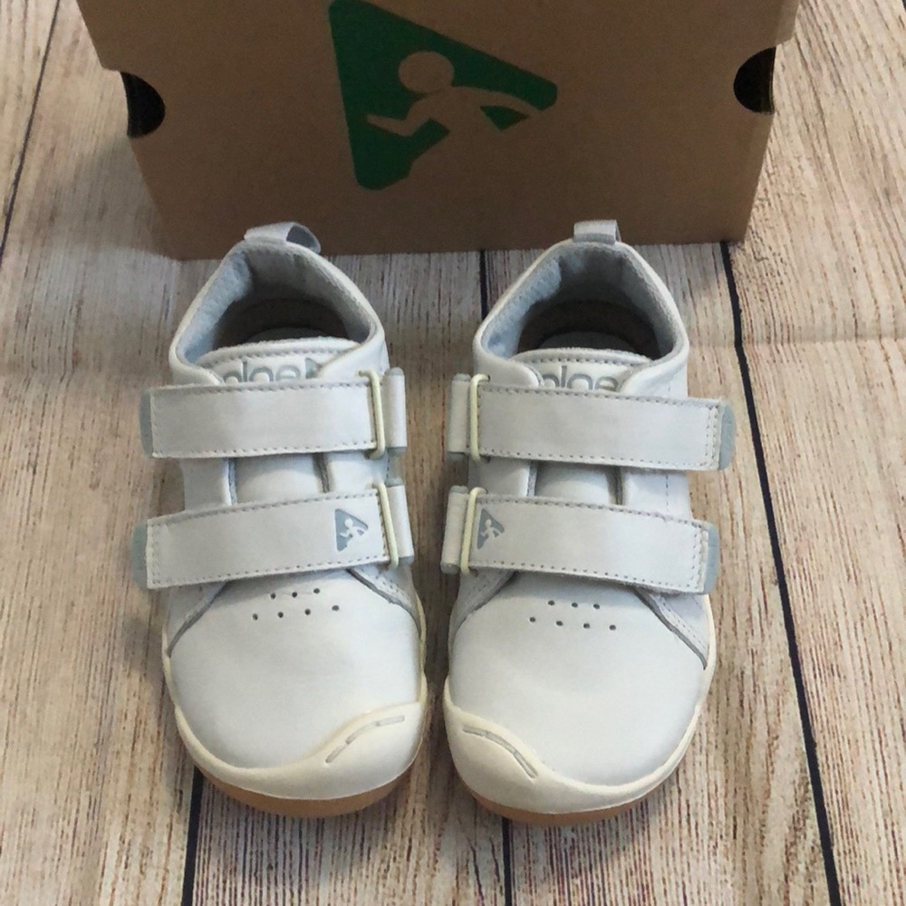 Brand New White Plae Shoes!